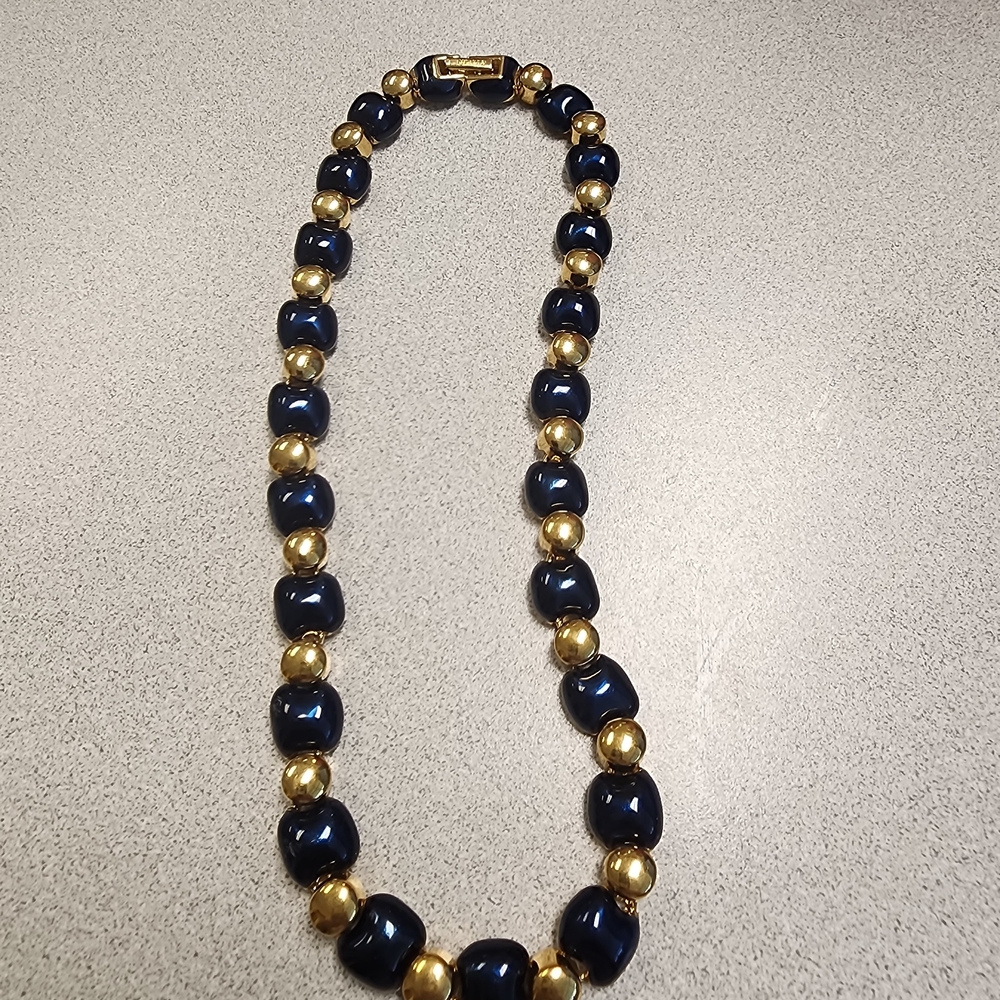 Elegant Gold and Black Beaded Necklace